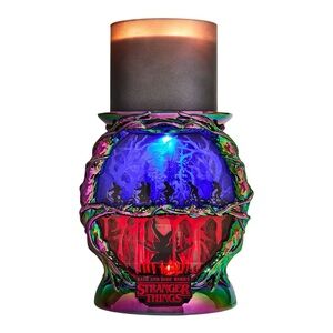 BATH AND BODYWORKS STRANGER THINGS
LIGHT-UP THE UPSIDE DOWN 3-WICK CANDLE HOLDER